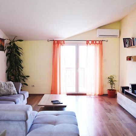 Apartman Branka- Sea View Перой Экстерьер фото